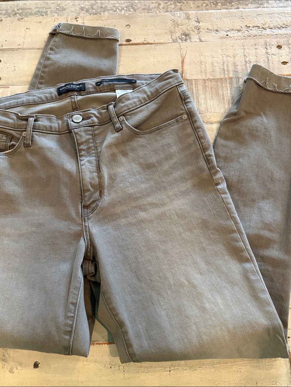 Banana Republic Gray Mid Rise Skinny Jeans